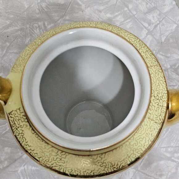 HALL Yellow Pottery Teapot #099S heavy gold trim 6-cup Vtg collectible USA - Picture 13 of 15